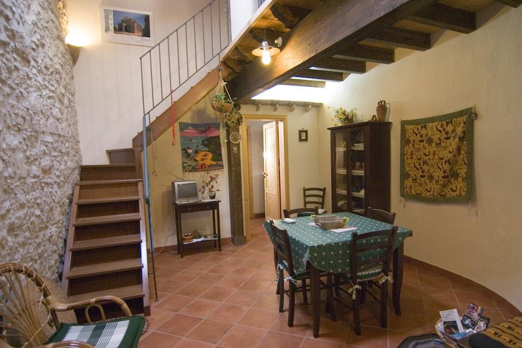 Santa Teresa Apartment เอริเช ห้อง รูปภาพ